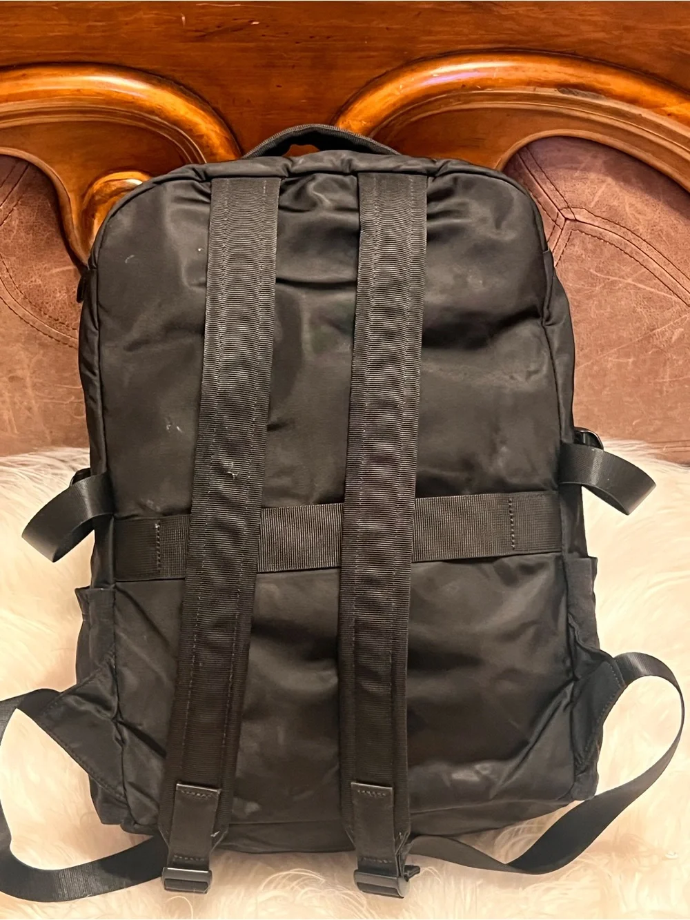 lululemon athletica Black Men's Everyday Backpack 12X18 inches